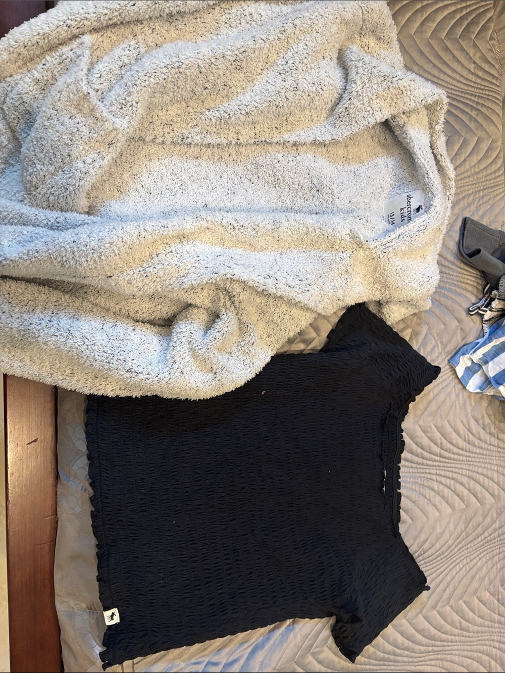 abercrombie kids Cream Sherpa Pullover & Black Textured Top - Kids size 13/14